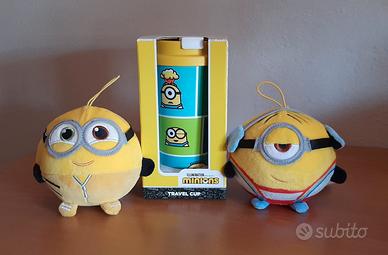 Set Minions 2 peluches + travel cup
