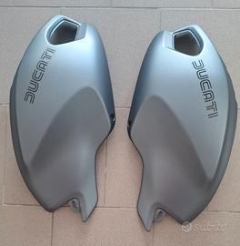 Coppia carene serbatoio Monster 696-796-110 dx sx