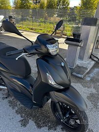 Piaggio Beverly 300 2024