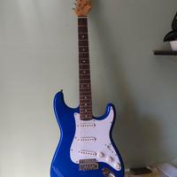 Chitarra elettrica e amplificatore, vari accessori