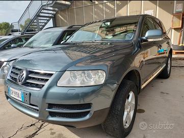 VOLKSWAGEN Touareg R5 luxory D.2.5 manuale vetrin