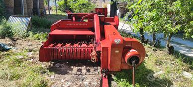 Pressa imballatrice Massey Ferguson 15-8