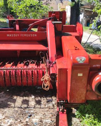 Pressa imballatrice Massey Ferguson 15-8