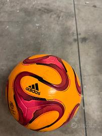 pallone calcio adidas
