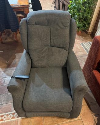 Poltrona reclinabile elttrica