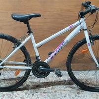 Bicicletta B'Twin Rockrider 300