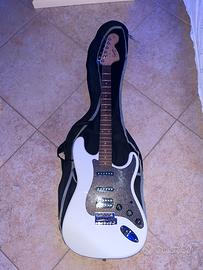 Chitarra Squier by Fender + Amplificatore