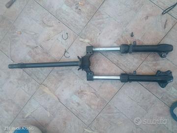 Forcella scooter elettrico vitale