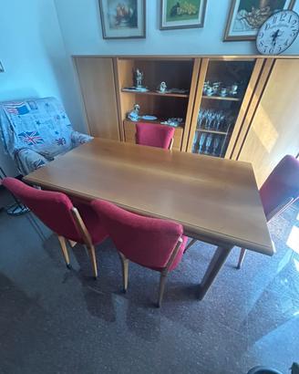 Tavolo da Pranzo in Legno Chiaro + 4 Sedie
