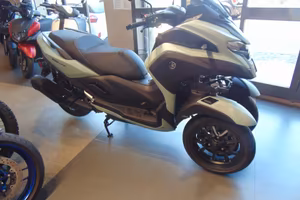 Piaggio Medley 200 S bianco marzo 2025 km 1.500