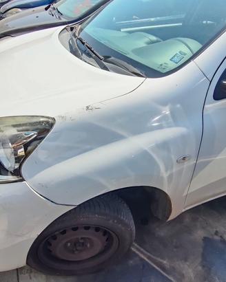 NISSAN MICRA 2013 PARAFANGO ANTERIORE SX/DX