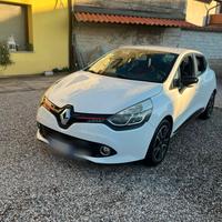 Renault Clio 1.2 75 CV