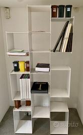 Libreria in metallo bianco