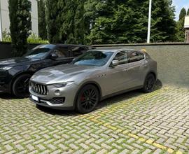 Maserati Levante Gransport 3.0 v6 350cv