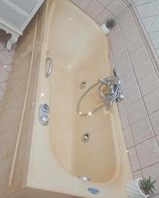 Vasca idromassaggio