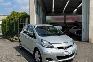 Toyota Aygo 1.0 50kW Benz 5p *SOLO 40.000 km UNICO