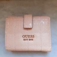 Portafoglio rosa Guess 