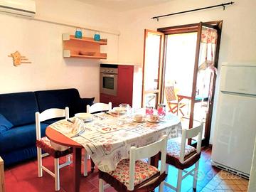 Bilocale a 120mt dal mare con veranda abitabile