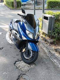 t max