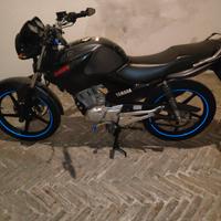 YAMAHA YBR125