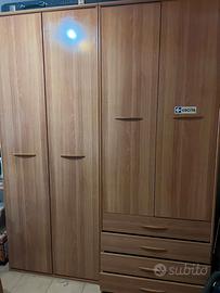 armadio a 4 ante con cassetti