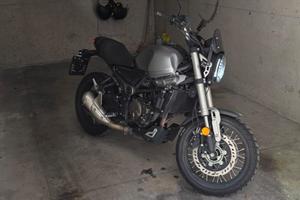 moto voge trofeo scambler 300 trattabile 