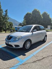 lancia Y neopatentati