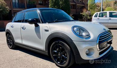 Mini Cooper D 5 1.5 5p