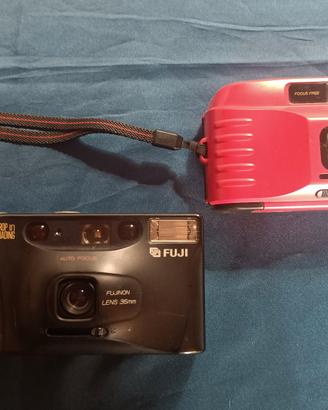Lotto 2 fotocamere vintage Fuji