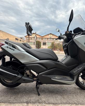 Yamaha X-Max 300 Tech Max + 2025