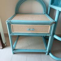 comodino vintage in rattan 