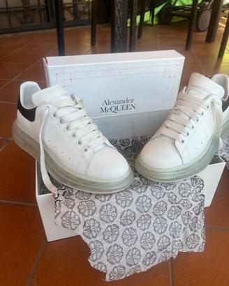 Scarpe sneaker Alexander McQueen bianche unisex