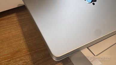 MacBook Pro 16″ M1 Max RAM 64Gb, SSD 1Tb Ex -Demo