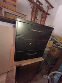 Cassettiera o comodino stile industriale 