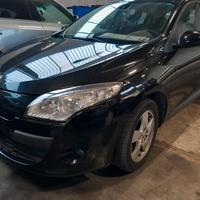 pezzi ricambio renault megane 3.  1.5 dci 2010