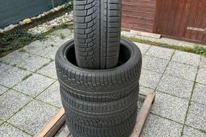 Gomme nokian 245/35 r19