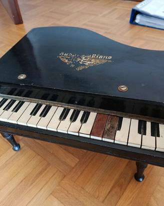 Antico Pianoforte Giocattolo a Coda Toy Piano 