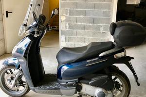 Scooter piaggio carnaby 125