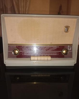 RADIO A VALVOLE VINTAGE