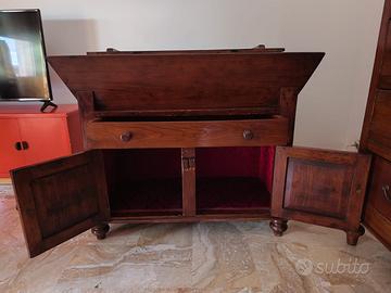 Credenza in legno massello