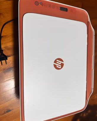 Stampante a colori con scanner