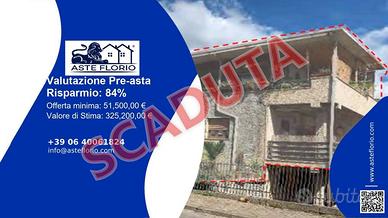 Immobile in asta di 249 m² a Rende
