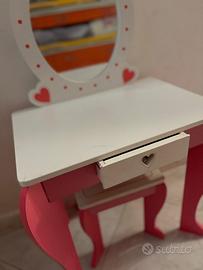 Ballerina postazione trucco bambina