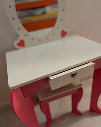Ballerina postazione trucco bambina
