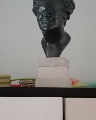 dea bendata