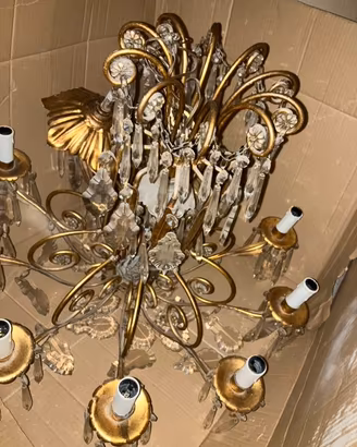 LAMPADARIO MOLTO BELLO A GOCCE
