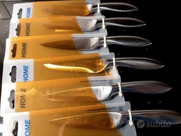 6 coltelli da bistecca nuovi