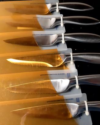 6 coltelli da bistecca nuovi