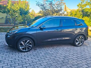 Kia Niro full Hybrid cambio automatico 