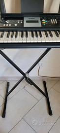 pianoforte Yamaha PSR-E223